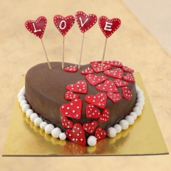 Hot Red Chocolate Cake, Packaging Size : 1kg