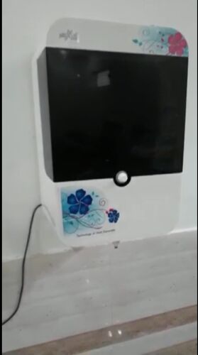 Automatic Hand Sanitizer Machine