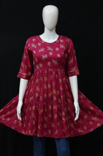 Embroidered Round Neck Cotton Tunic Top, Occasion : Daily Wear