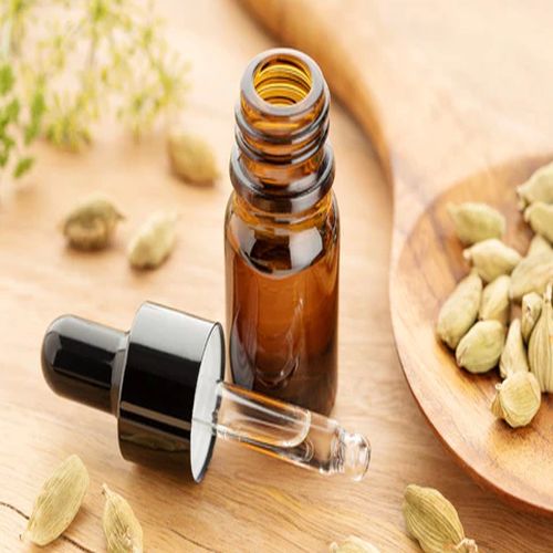 Liquid Cardamom Oil, for Medicinal Purpose, Packaging Type : Glass Bottle