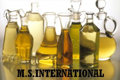 Liquid Oleoresin, for Medicinal Purpose, Cosmetics, Packaging Type : Glass Bottles