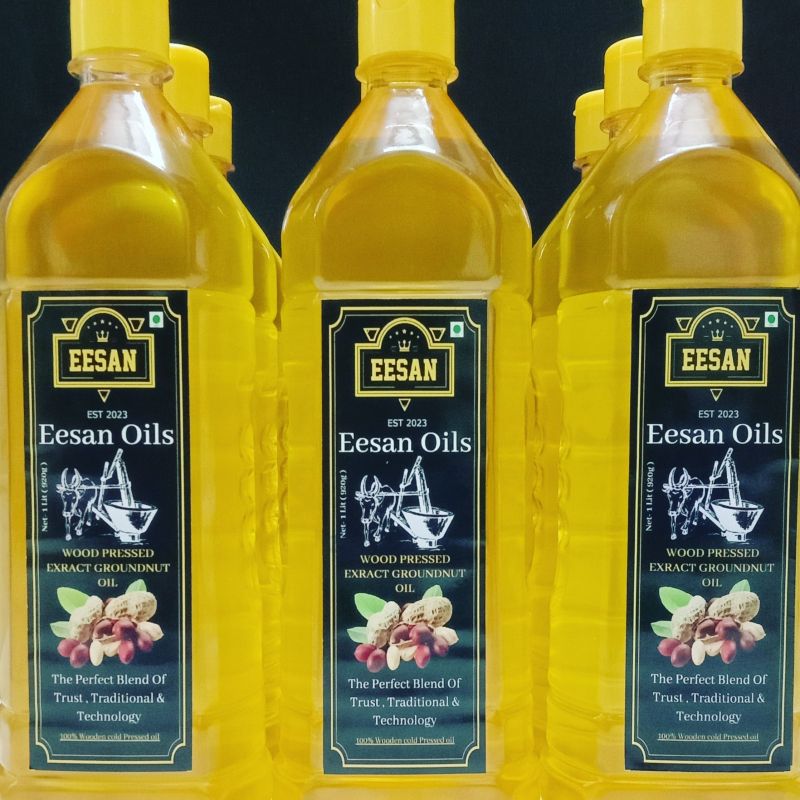 Yellow Organic groundnut oil