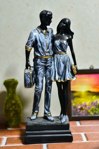 Polyresin Box Couple Statue, for Interior Decor