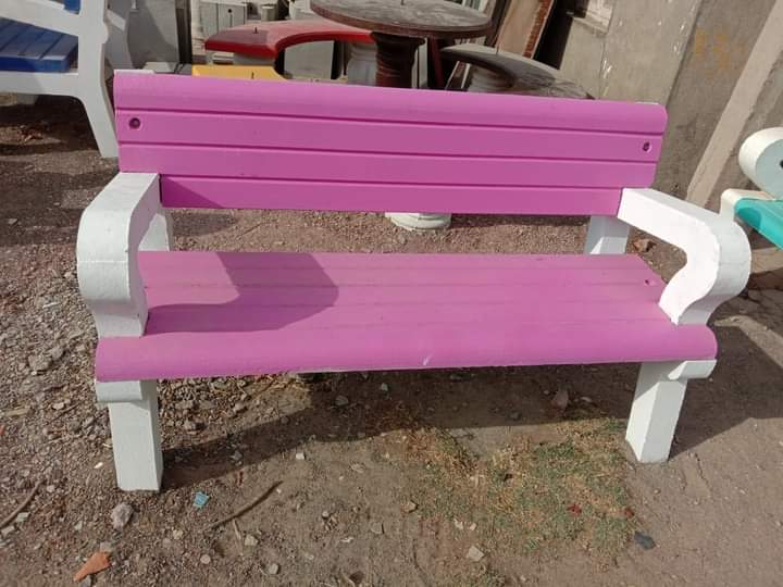 Polished rcc garden bench, Length : 6feet