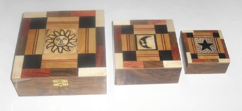 Square Polished Wooden Jewellery Boxes, for Keeping Jewelry, Pattern : Printed