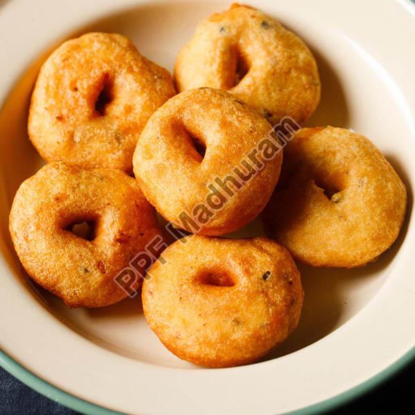Ready To Eat Vada, for Human Consumption, Style : Preserved
