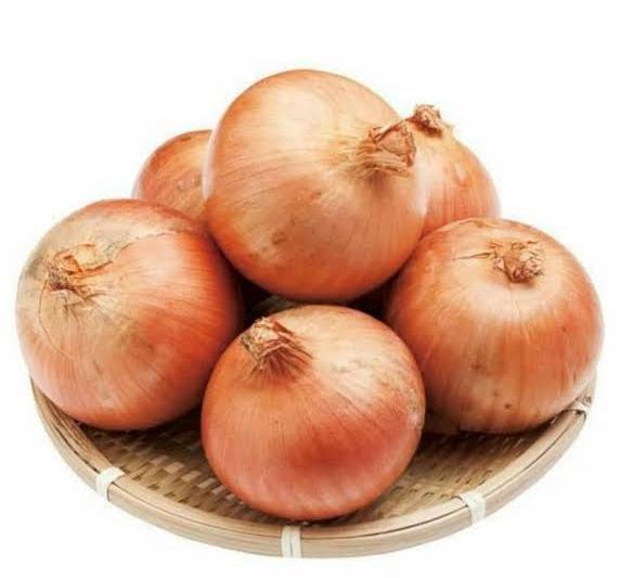 Organic Onions, for Human Consumption, Cooking, Home, Hotels, Packaging Type : Jute Bag, Gunny Bag