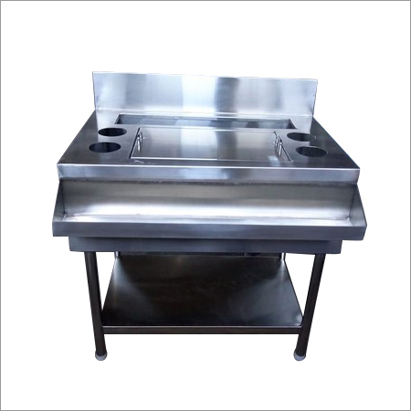 Polished Stainless Steel Cocktail Station, for Hotel, Restaurant, Feature : Durable, Fine Finished
