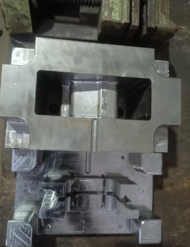 Hydraulic Plastic Injection Moulding Moulds