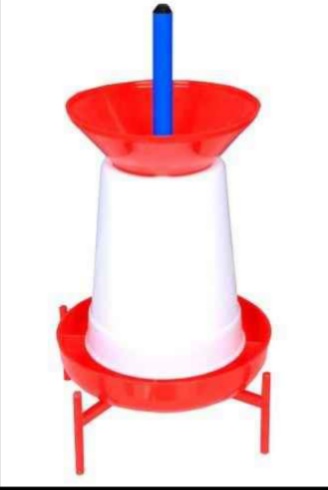 Plastic Poultry Feeder with Stand