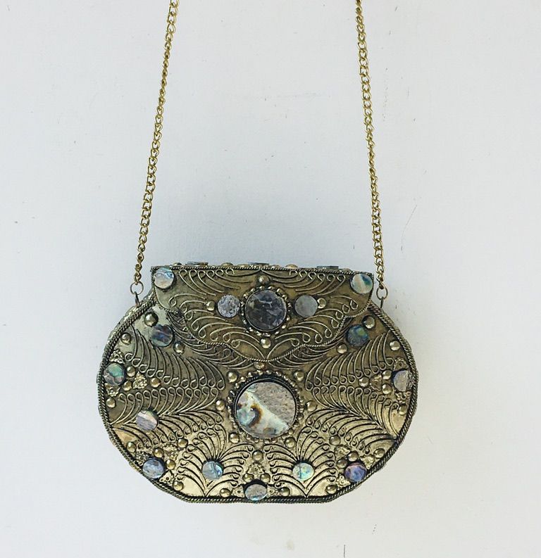 Ladies Brass Antique Abalone Handbag, Technics : Handmade
