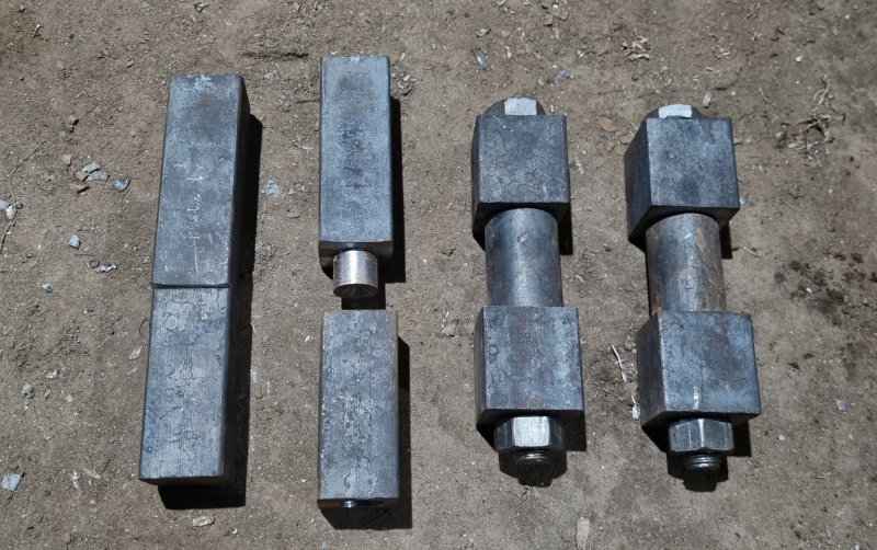 Iron Mild Steel Gate Hinges, Size 32mm, 40mm M/s Dhariwal Agro