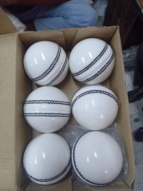 Round White Leather Balls, for Playing Cricket, Size Standard at Rs