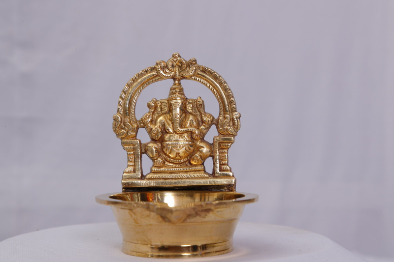 Polished Brass Ganesh Oil Lamp For Lighting Feature Fine Finished