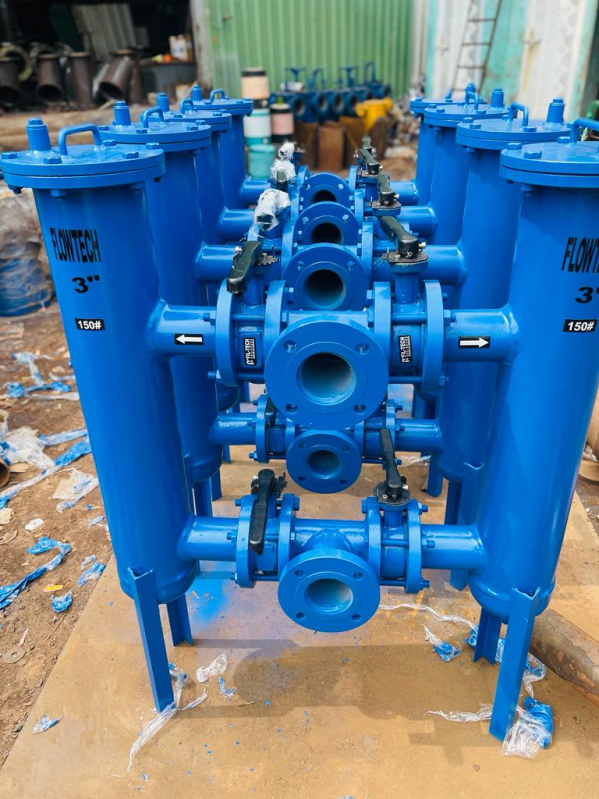FLOWTECH duplex strainers, Color BLUE Flowtech Valves, Kolkata, West Bengal