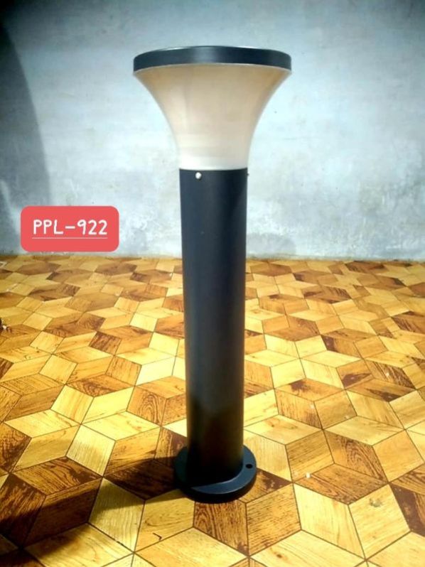 2 Feet Pioneer Pole Gate Light