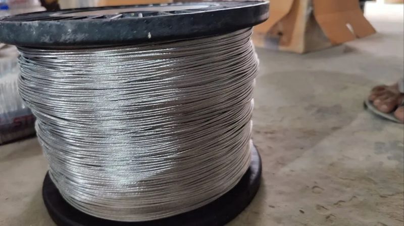 Silver Mild Steel Fencing Wire, Surface Treatment : Galvanized
