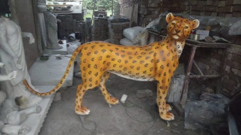 Printed Paint Coating Fiberglass Cheetah Statue, Size : All Sizes