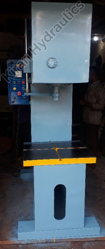 25 TON C TYPE HYDRAULIC PRESS, Packaging Type : Wooden Box