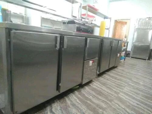 Under Counter Refrigerator, Capacity : 400 L