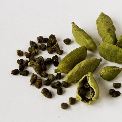 Raw Natural cardamom seeds, for Cooking, Packaging Type : Plastic Pouch, Plastic Packet, Plastic Box