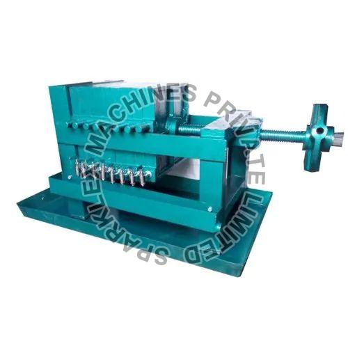 Electric Mild Steel Oil Filter Press Machine, Packaging Type : Wooden Box