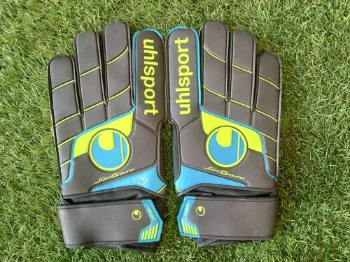 Goalkeeper Gloves, Size : Medium