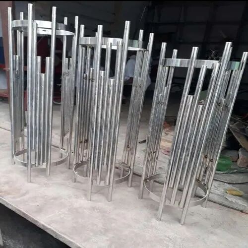 Polished Stainless Steel Planters, Size : 3 feet