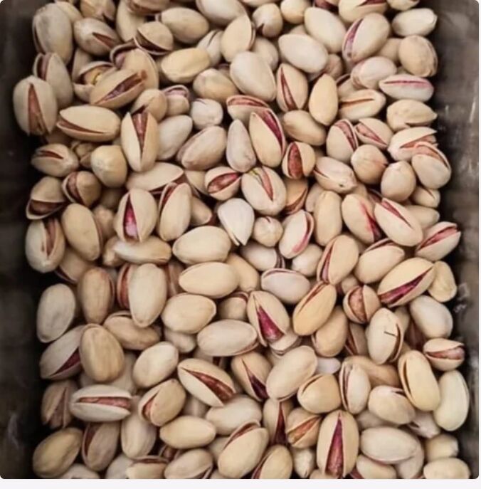 10 pistachio nuts, for Cooking
