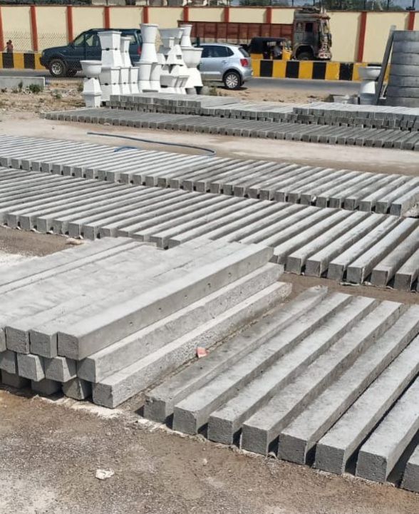 Grey Polished Concrete Fencing Poles at Best Price in Hyderabad - ID ...