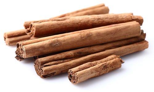 Common Cinnamon Sticks, for Food Medicine, Spices, Cooking, Specialities : Good For Health, Good Quality