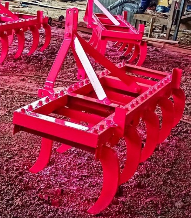 Red Manual Mechanical Mild Steel Tractor Cultivator, for Agriculture, Farming