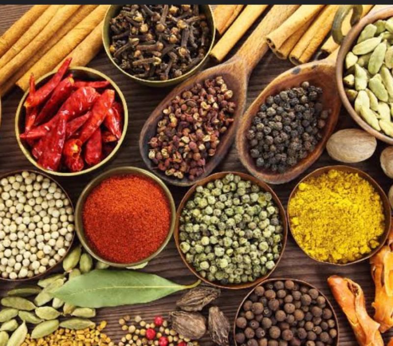 Raw Organic Spices, For Cooking, Form : Powder