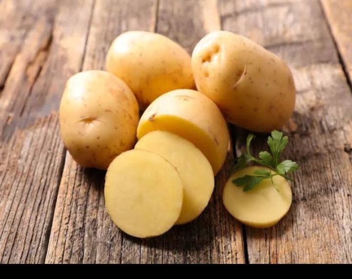 Potatoes, Packaging Type : Jute Bag