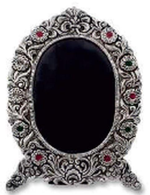 Silver Nd Black Plain Polished Oval Photo Frame, Packaging Type : Packet
