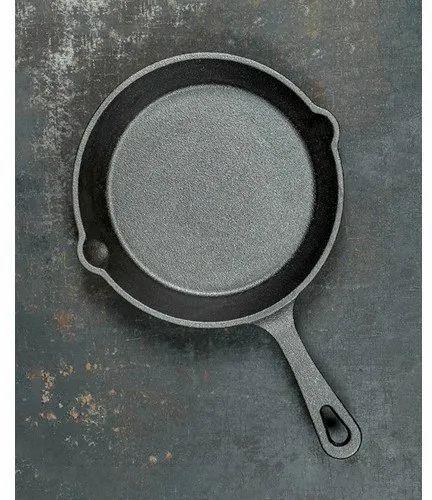 Black Round Cast Iron Skillet, for Cooking, Packaging Type : Box