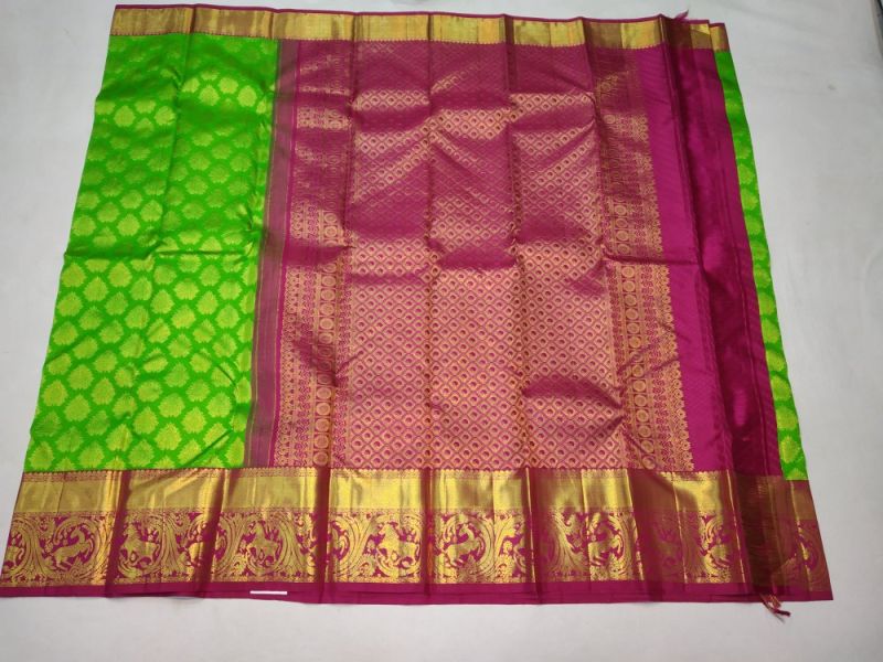 Kanjivaram Pure Silk Saree, for Easy Wash, Dry Cleaning, Anti-Wrinkle, Shrink-Resistant, Technics : Hand Made