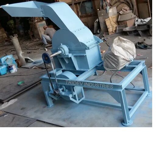 Tridev Mild Steel Wood Crusher Machine, Capacity : 300-100 Kg/Hr