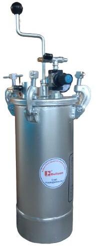 TL 9 Litre Pressure Feed Tank, for Industrial Use, Feature : Anti Leakage