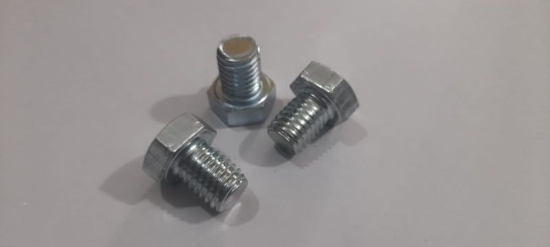 Metal Polished Bolts, for Fittings, Certification : ISI Certified