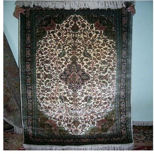 Polyester Plain Designer Silk Carpet, Technique : Hand Woven, Machine Tufted