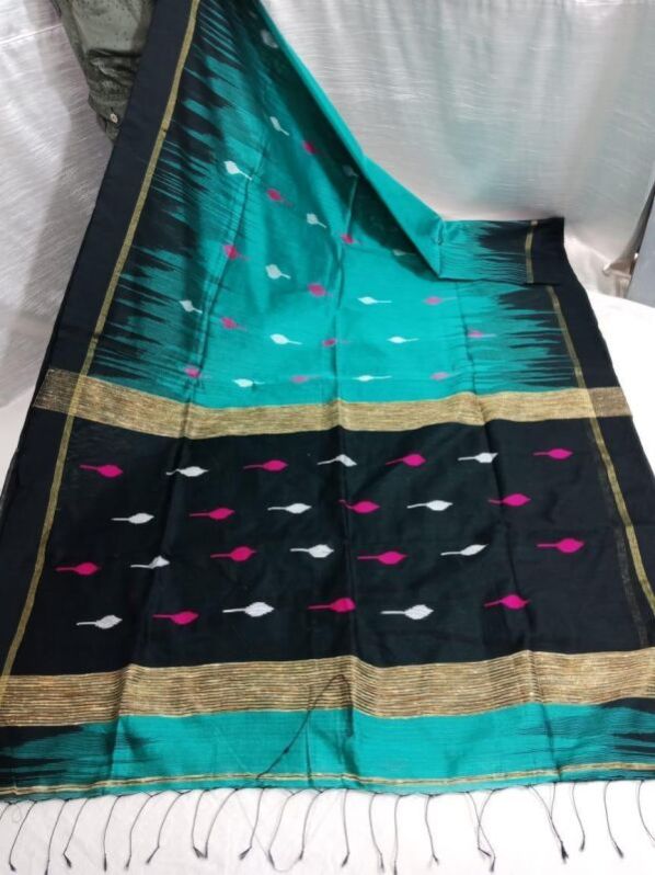 Ikkat Pattu Sarees
