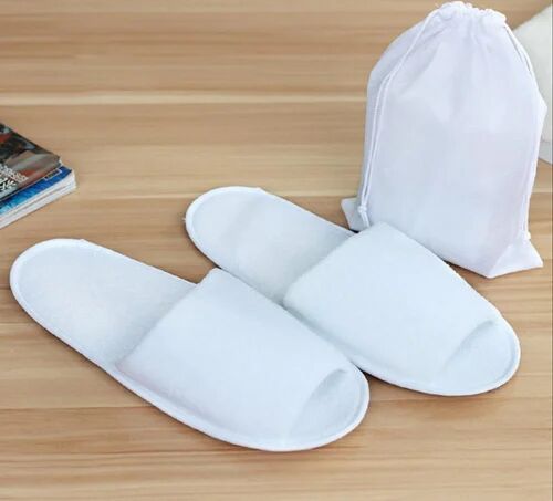 Non Woven Disposable Slippers, Size : 6 - 11 UK