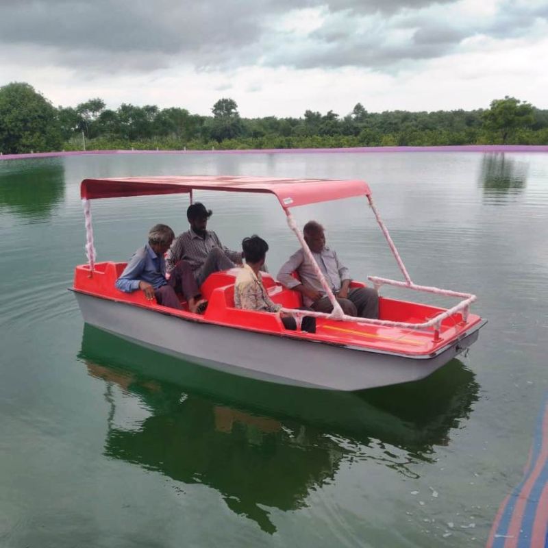 Red FRP Canopy Shape Paddel Boat, Operating Type : Manual