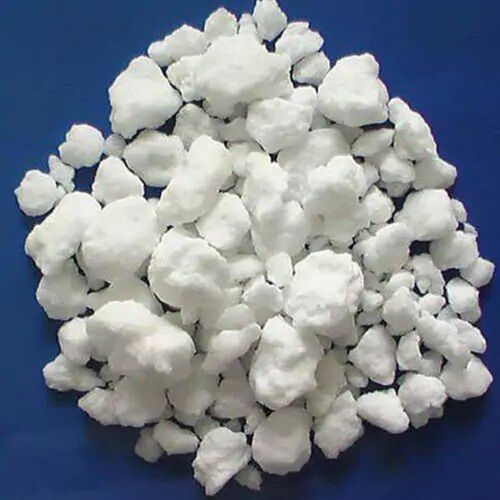 Calcium chloride lumps, Grade Standard : Technical Grade