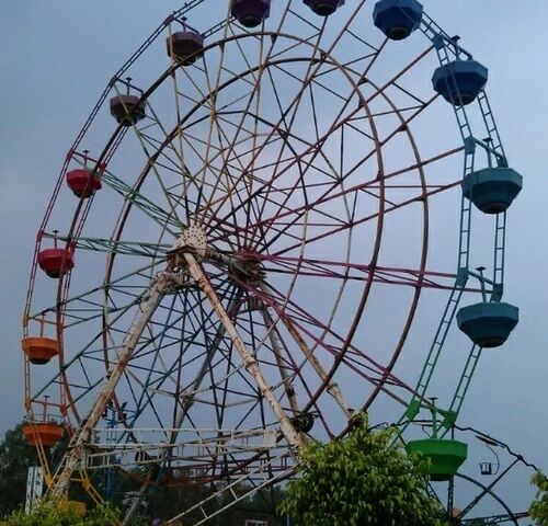Multicolour Steel Pipes Giant Ferris Wheel