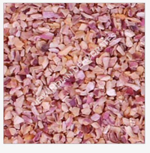Common Dehydrated Pink Onion Chopped, for Cooking, Packaging Type : Poly Bags