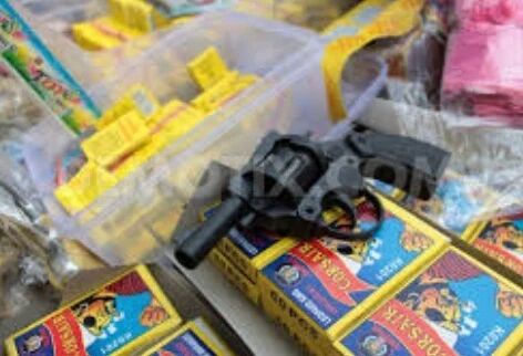 Plastic Diwali Crackers Gun, Packaging Type : Plastic Bag