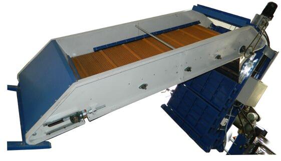 SINGLE STAGE COTTON BALING PRESS WITH LATTICE CONVEYOR