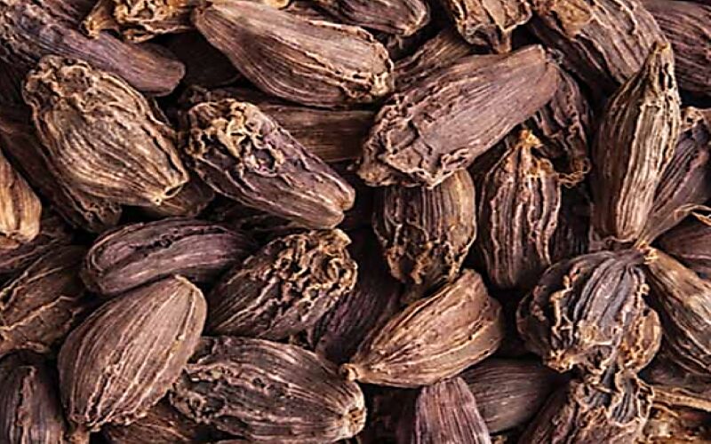 Black cardamom, Style : Dried